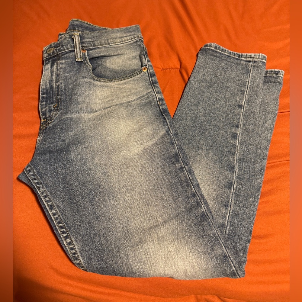 Men's Levi’s 512 blue wash jeans size 31x30